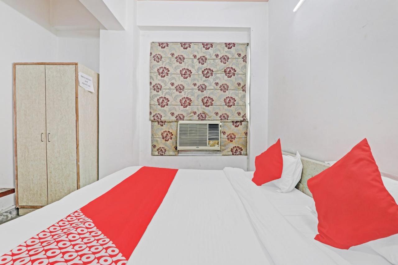 Oyo 27695 Hotel Relation Kanpur Dış mekan fotoğraf