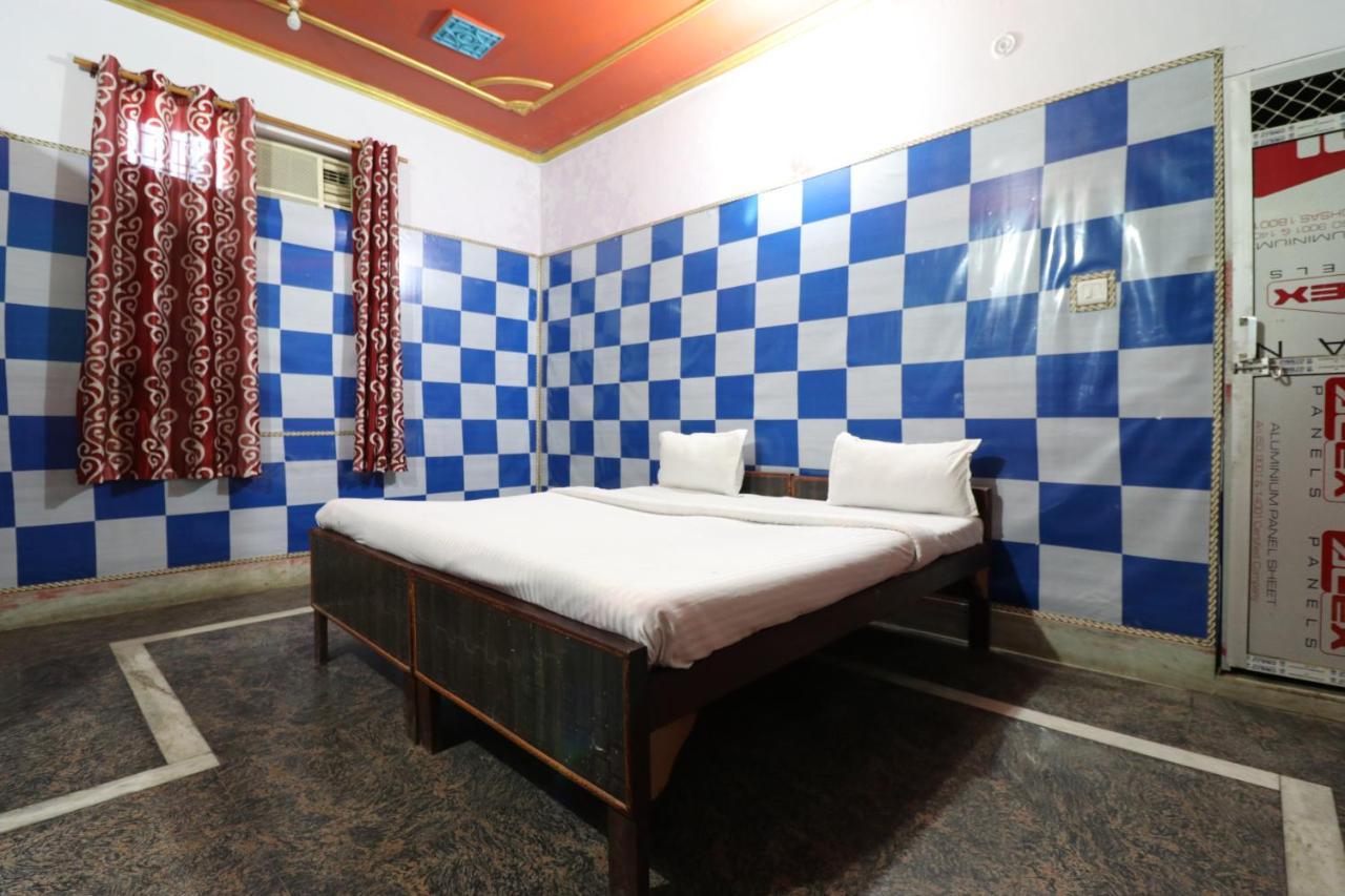 Oyo 27695 Hotel Relation Kanpur Dış mekan fotoğraf