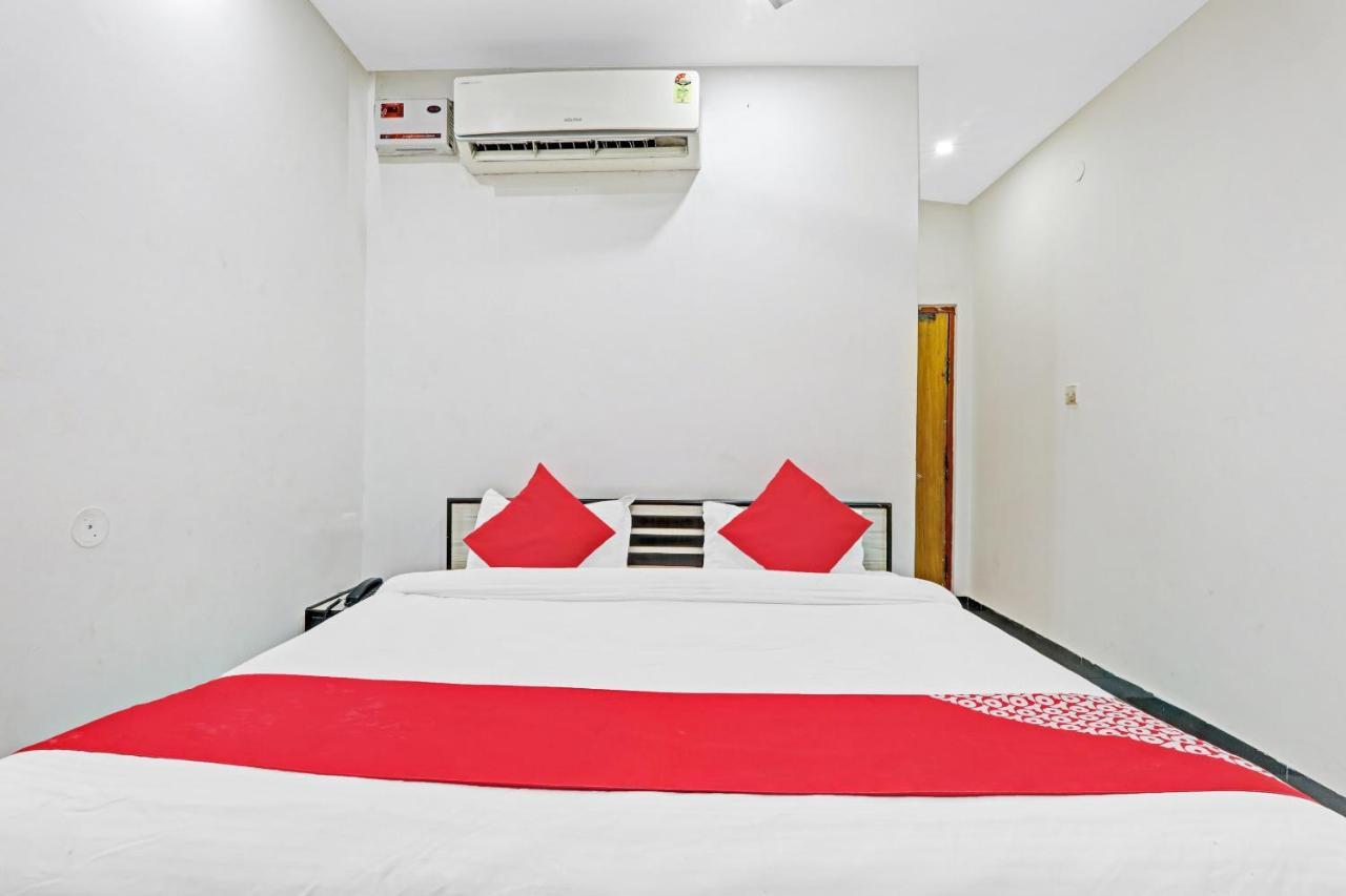 Oyo 27695 Hotel Relation Kanpur Dış mekan fotoğraf