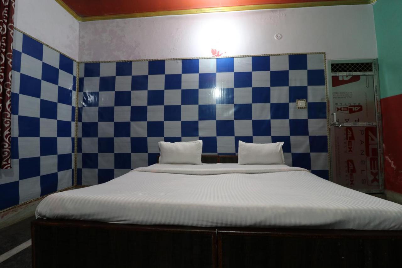 Oyo 27695 Hotel Relation Kanpur Dış mekan fotoğraf