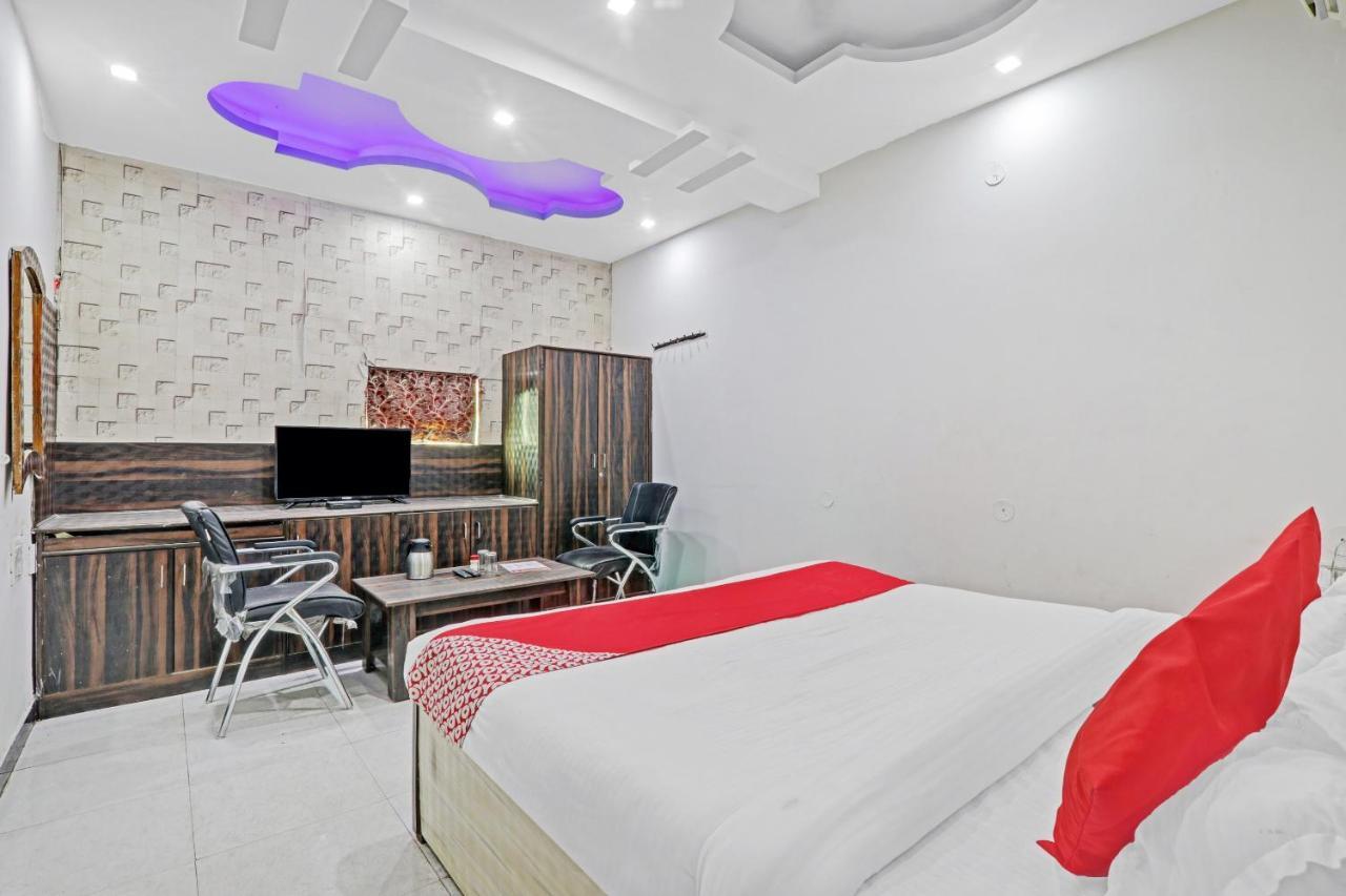 Oyo 27695 Hotel Relation Kanpur Dış mekan fotoğraf
