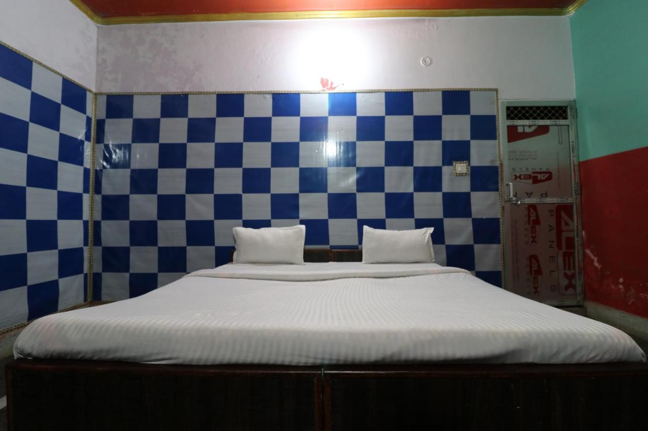 Oyo 27695 Hotel Relation Kanpur Dış mekan fotoğraf