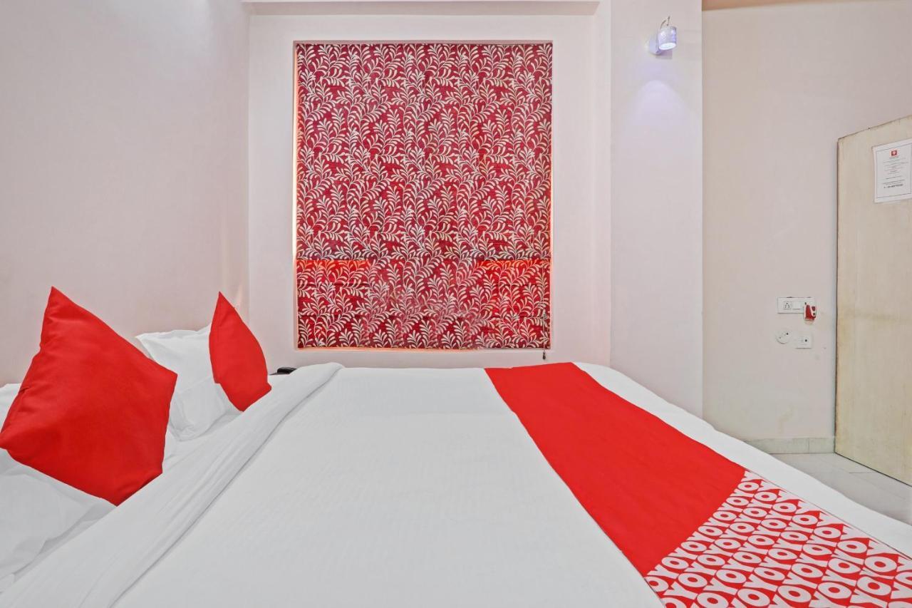 Oyo 27695 Hotel Relation Kanpur Dış mekan fotoğraf