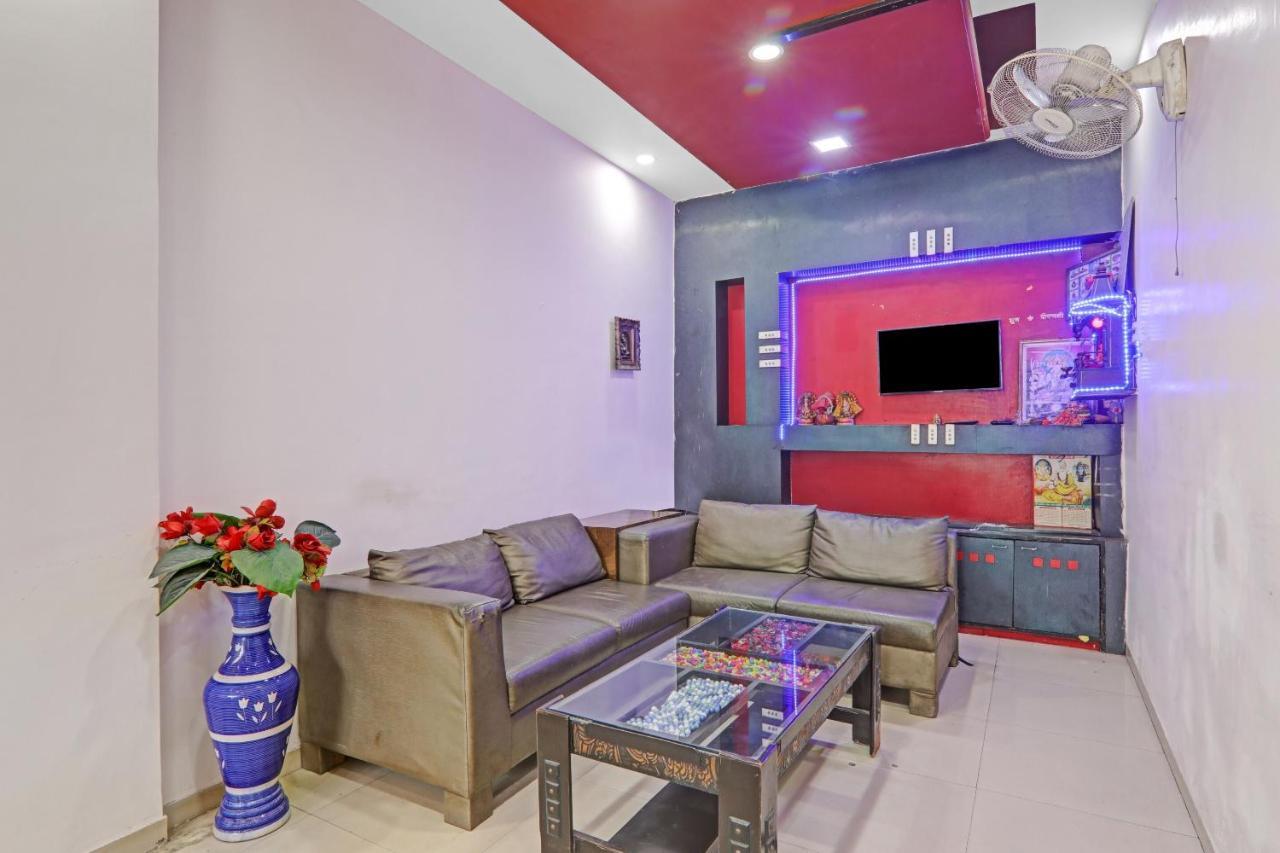 Oyo 27695 Hotel Relation Kanpur Dış mekan fotoğraf